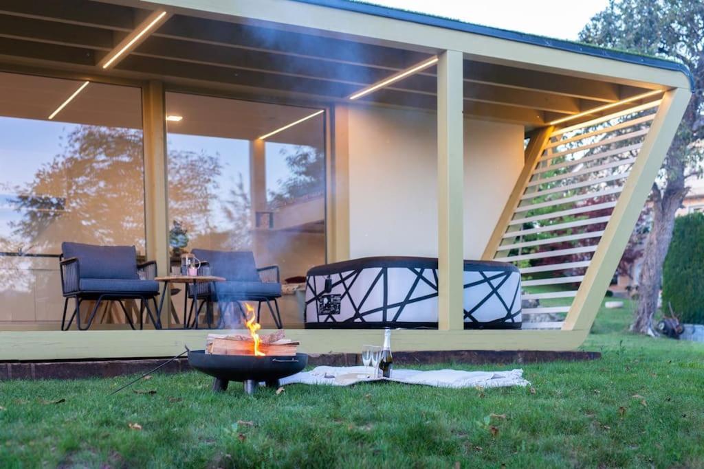 Holiday House Hona Lux Velike Lasce Exterior foto